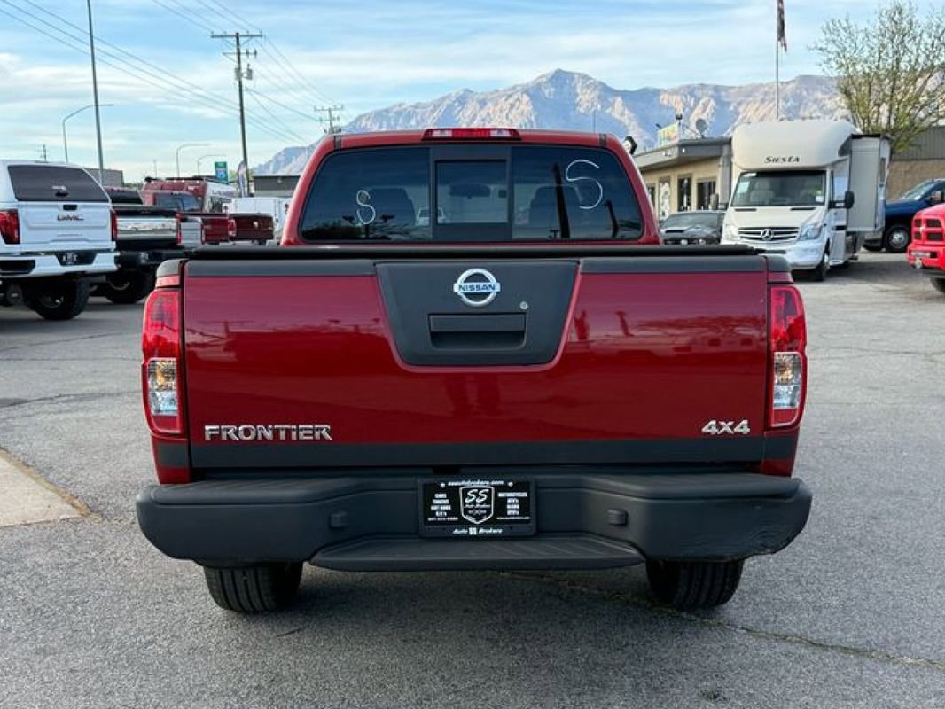 Used 2012 Nissan Frontier SV w/ Sport Appearance Pkg image 7