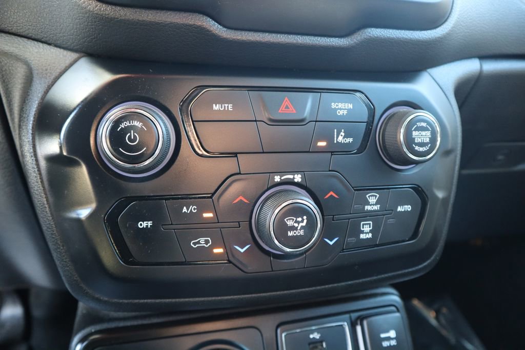 Used 2023 Jeep Renegade Trailhawk image 26