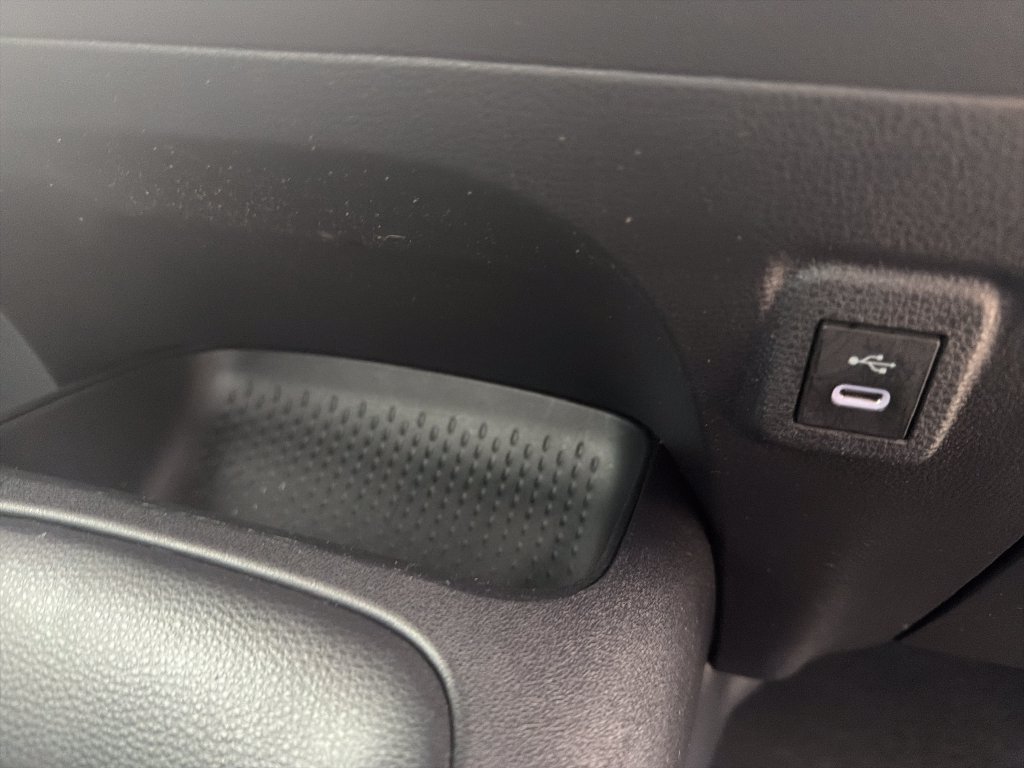 Used 2025 Toyota Corolla LE FWD image 44