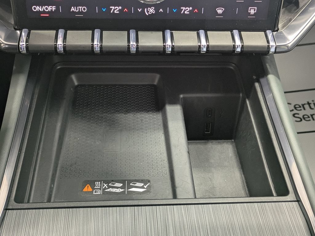 New 2026 GMC Acadia AT4 w/ LPO, Floor Liner Package AWD/4WD image 25