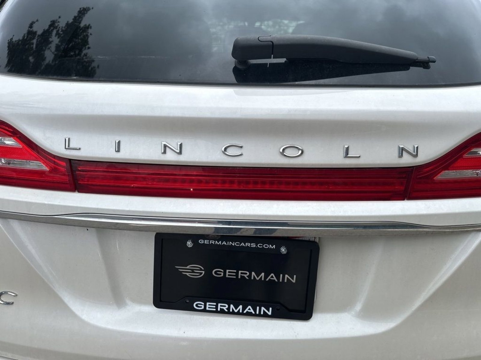 Used 2019 Lincoln MKC Premiere FWD image 9