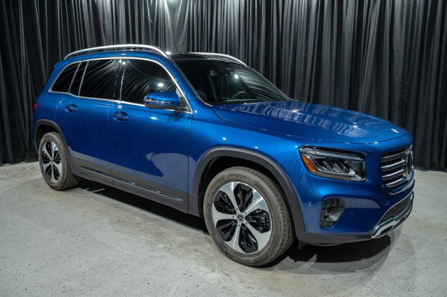 Used 2026 Mercedes-Benz GLB 250 image 3
