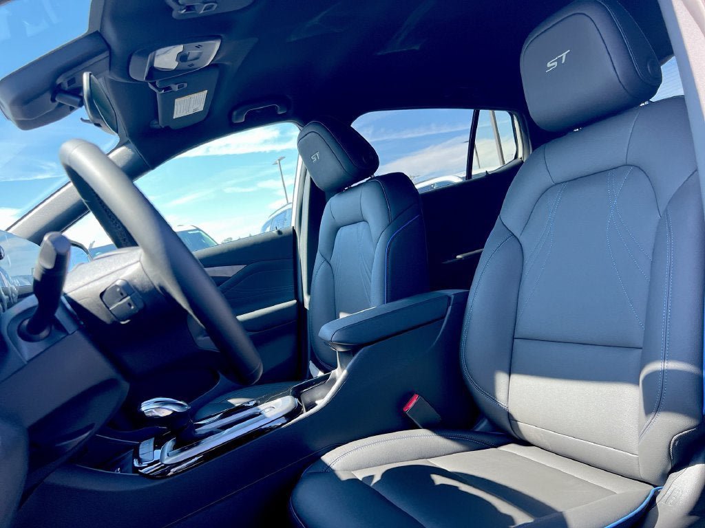 New 2026 Buick Envista Sport Touring w/ Convenience I Package FWD image 17