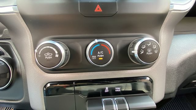 Used 2022 RAM 1500 Big Horn AWD/4WD image 24