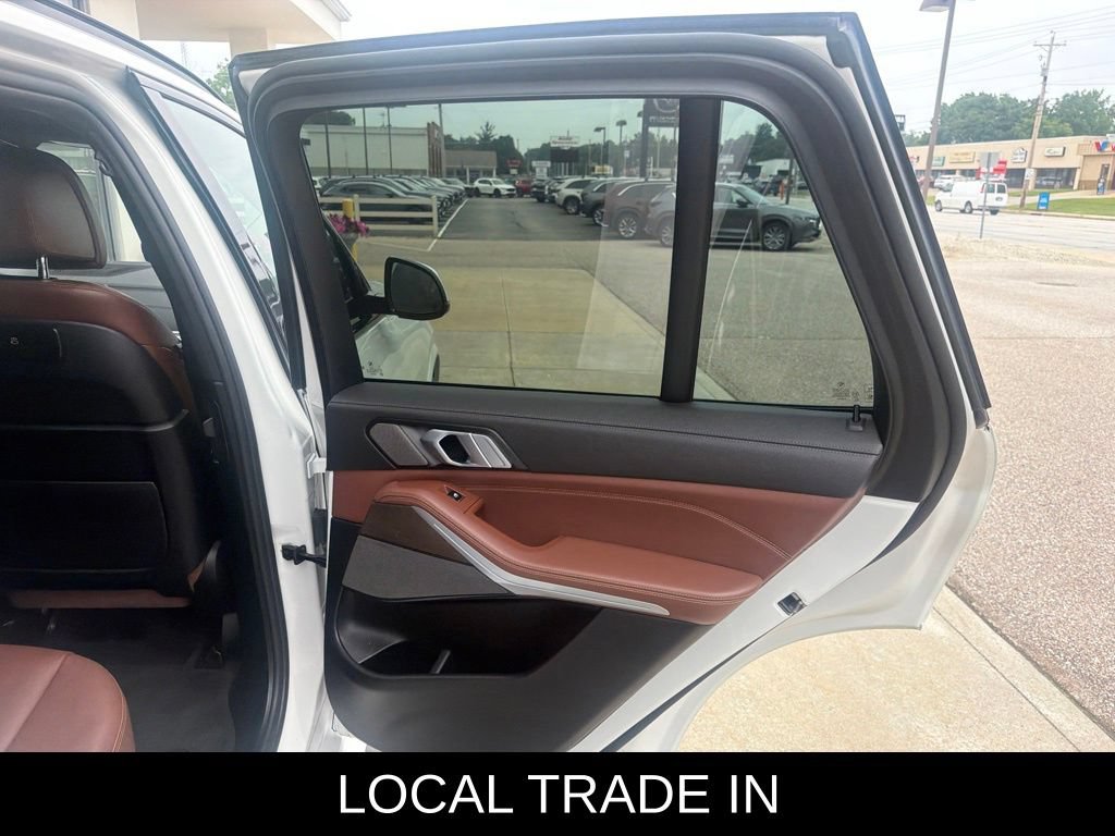 Used 2021 BMW X5 xDrive45e w/ M Sport Package AWD/4WD image 11