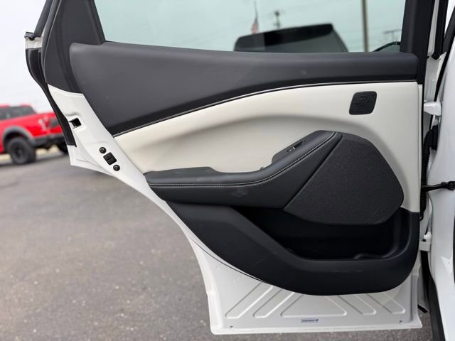Used 2023 Ford Mustang Mach-E Premium image 17