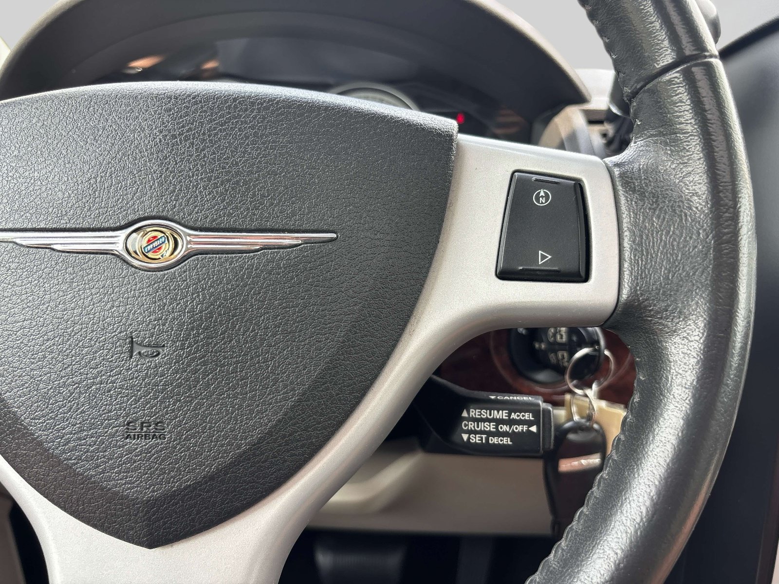 Used 2010 Chrysler Town & Country Touring Plus FWD image 24