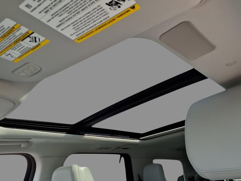 New 2026 Ford Expedition Platinum image 21