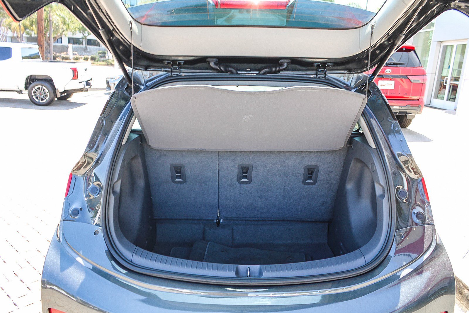 Used 2021 Chevrolet Bolt LT FWD image 27