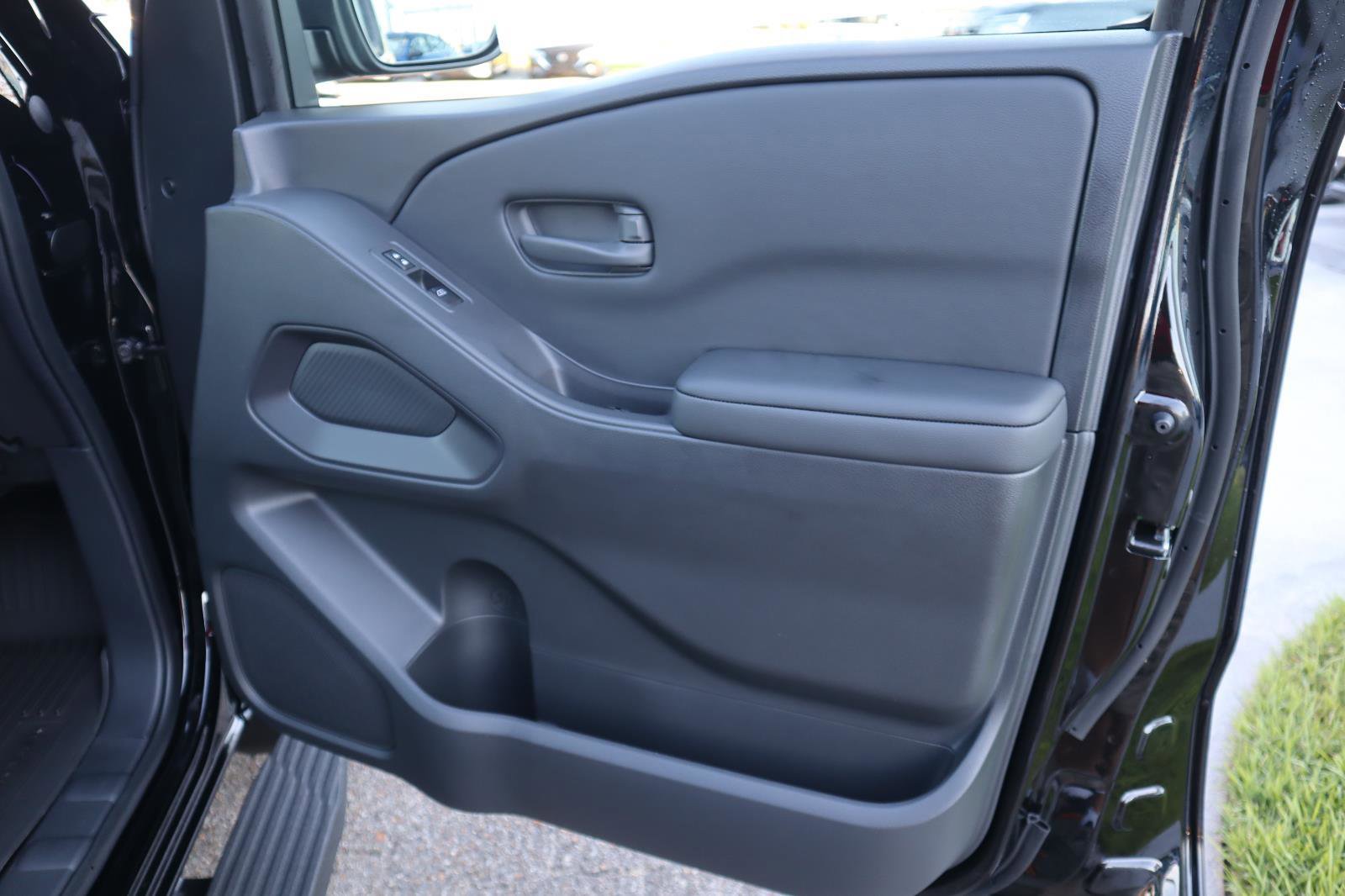 New 2026 Nissan Frontier SV image 44