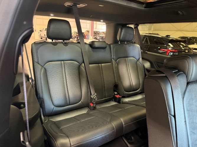 Used 2023 Jeep Wagoneer L Series II w/ Premium Group I AWD/4WD image 29