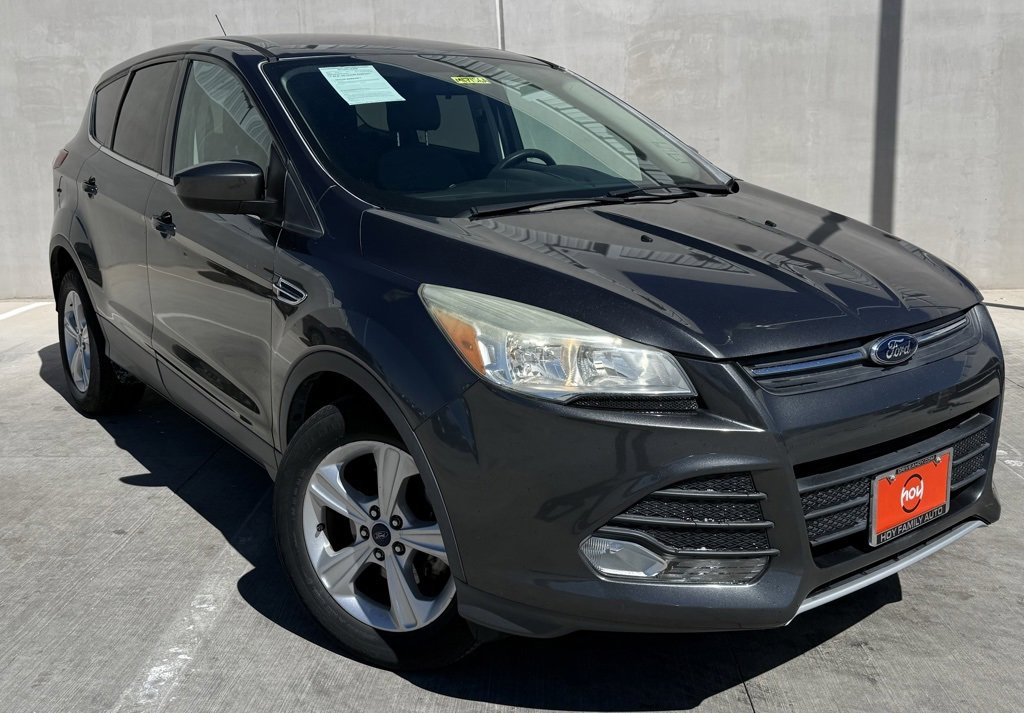 Used 2015 Ford Escape SE image 1