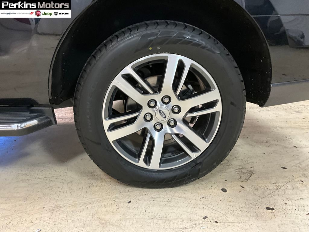 Used 2023 Ford Expedition Limited image 17