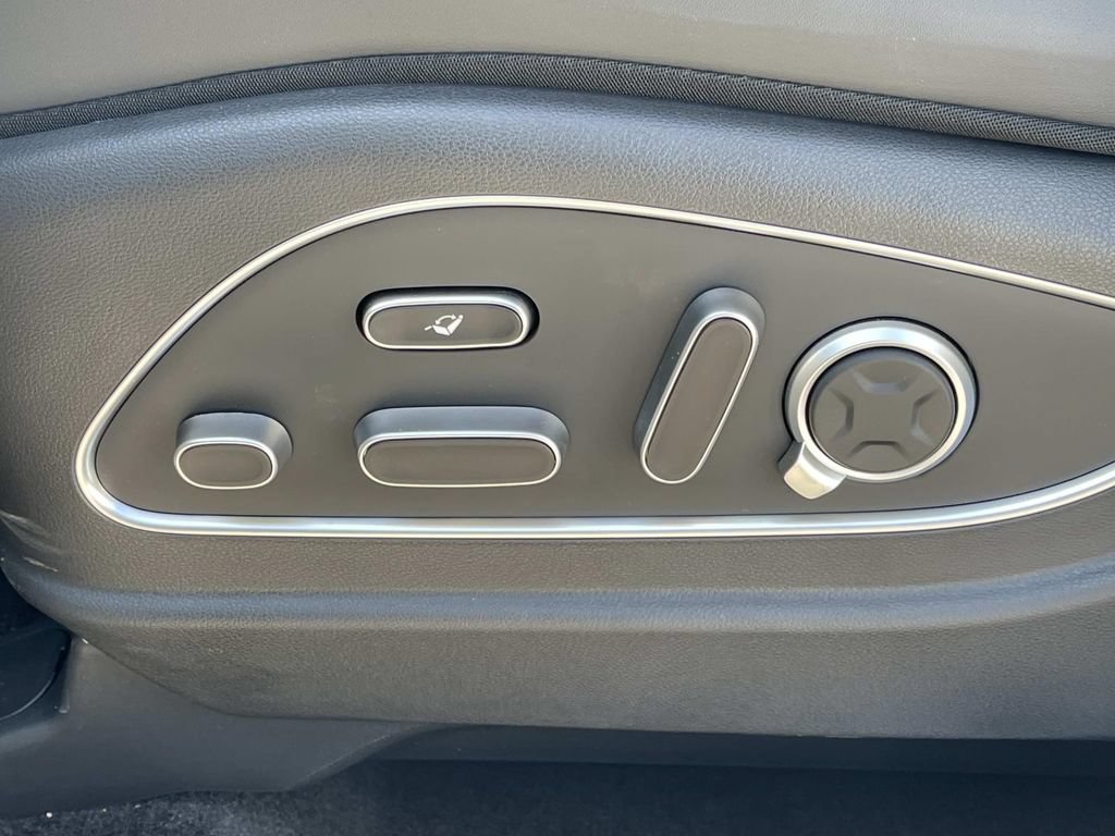 New 2026 Hyundai Palisade Calligraphy FWD image 18