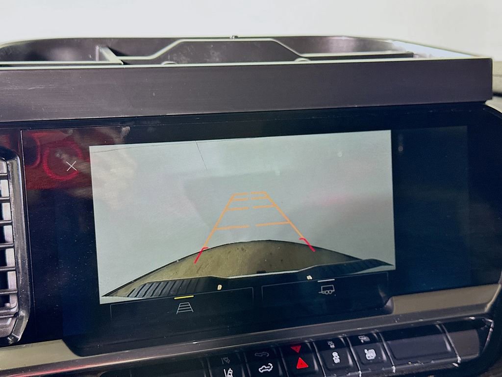 Used 2025 Chevrolet Silverado 2500 LT w/ Convenience Package image 10