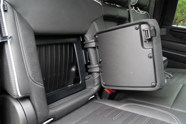 Used 2025 GMC Sierra 2500 AT4X image 32