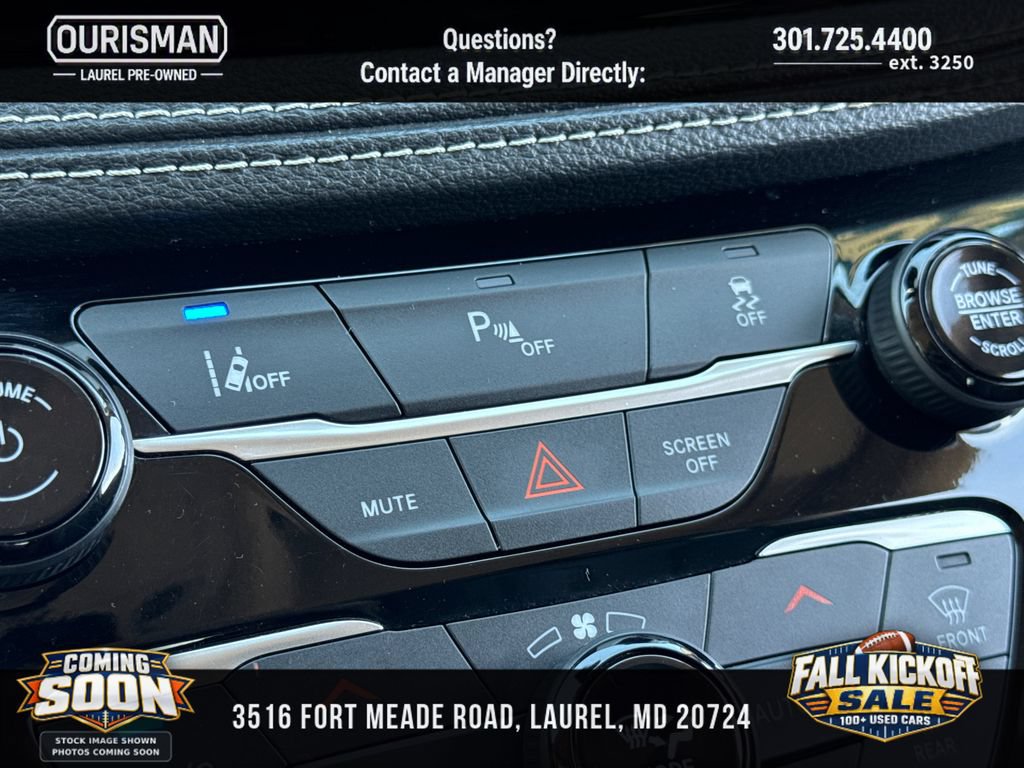Used 2024 Chrysler Pacifica Limited FWD image 27