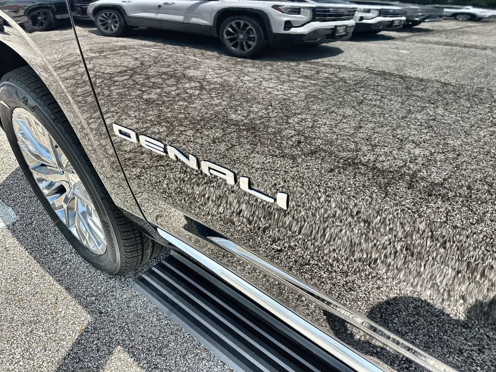 New 2026 GMC Yukon Denali w/ Sun & Power Step Package RWD image 14