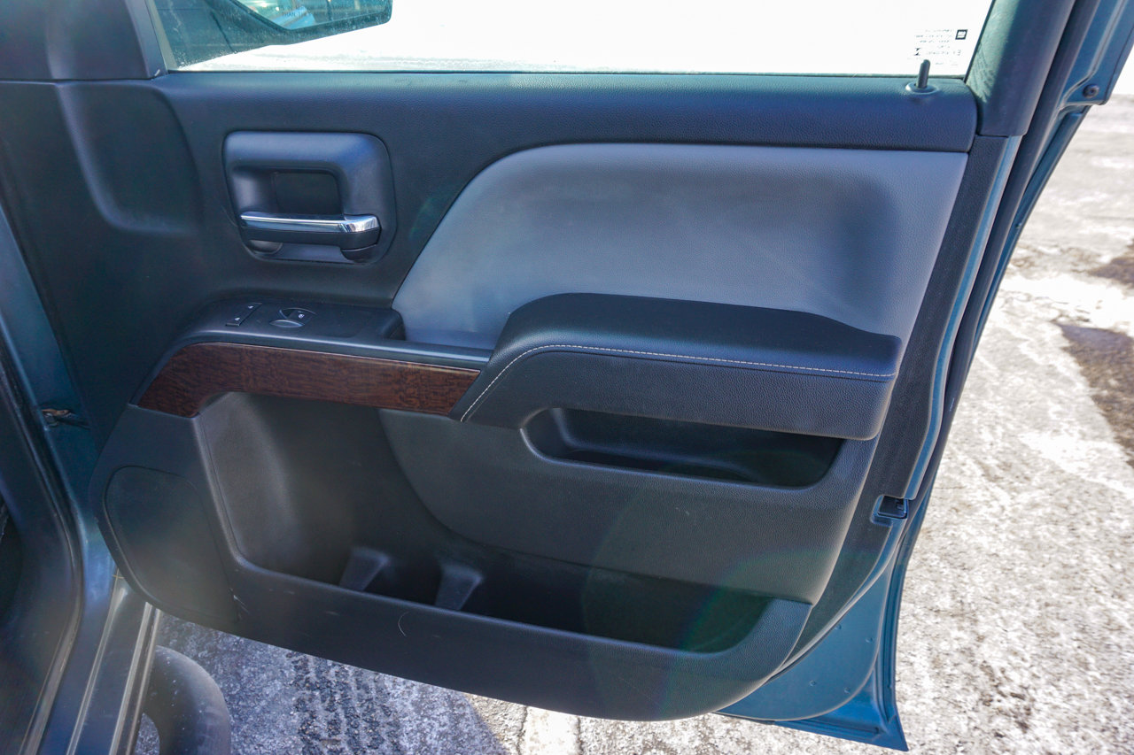 Used 2014 GMC Sierra 1500 SLE w/ SLE Preferred Package image 29