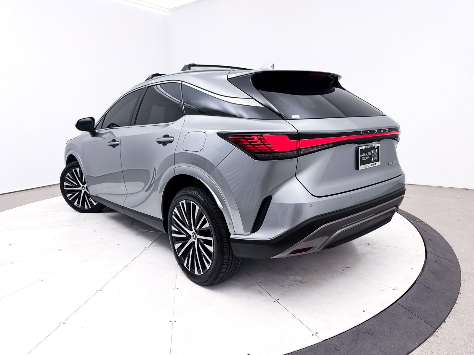 Used 2023 Lexus RX 350 Premium Plus w/ Cold Area Package image 2