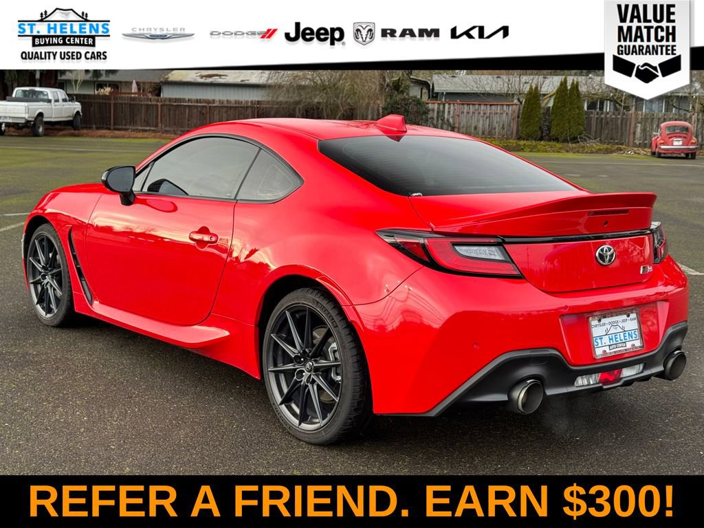 Used 2023 Toyota GR86 Premium w/ ALL Weather Mat Package (TMS) image 4