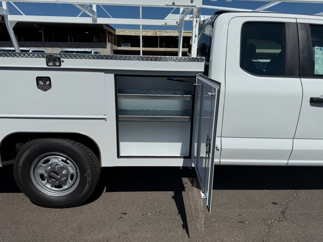 New 2026 Ford F250 XL w/ XL Chrome Package image 7