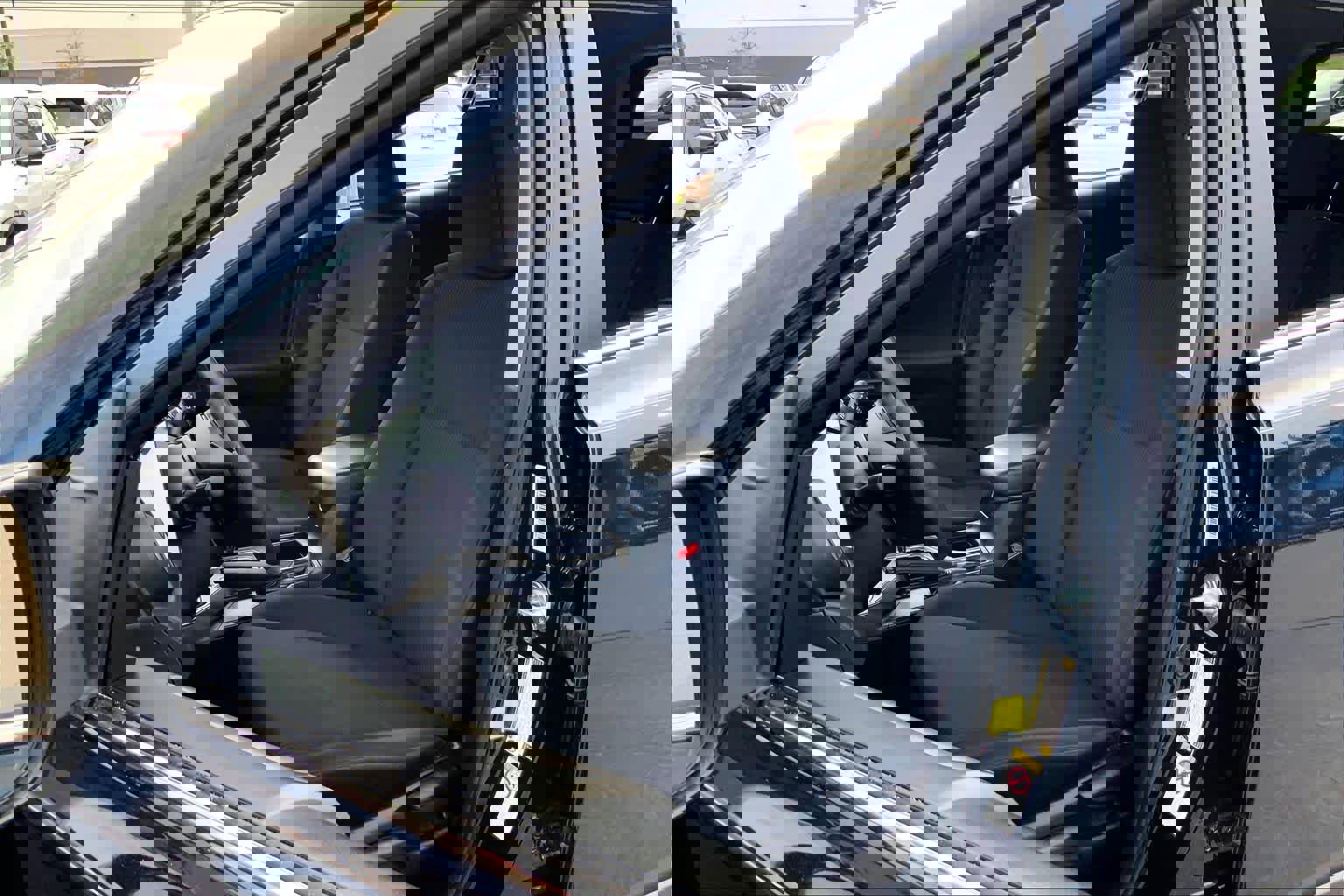 Used 2017 Toyota RAV4 LE FWD image 7