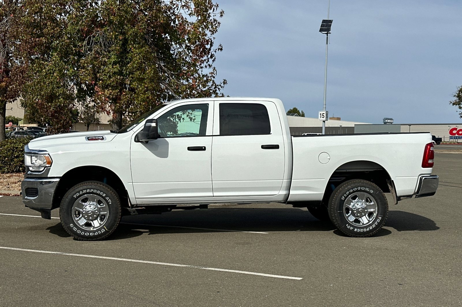 New 2024 RAM 2500 Tradesman w/ Towing Technology Group image 6