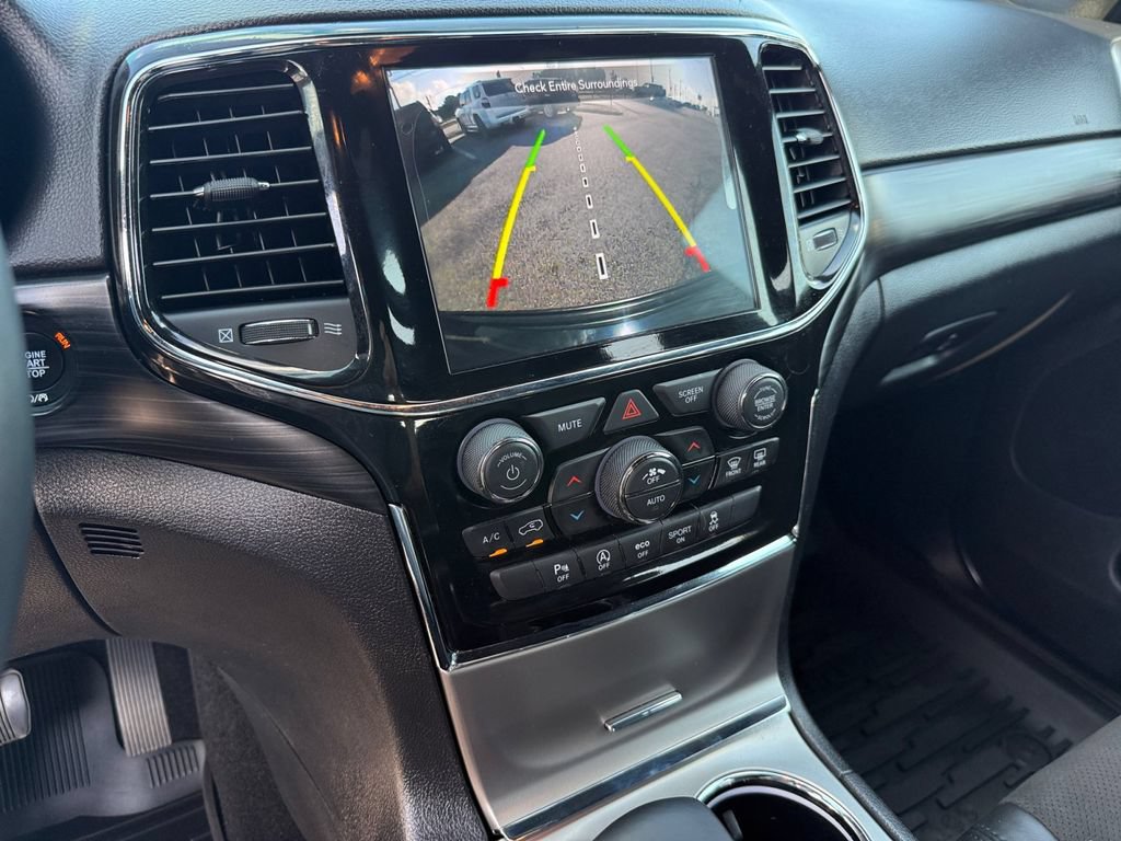 Used 2021 Jeep Grand Cherokee Laredo X AWD/4WD image 19