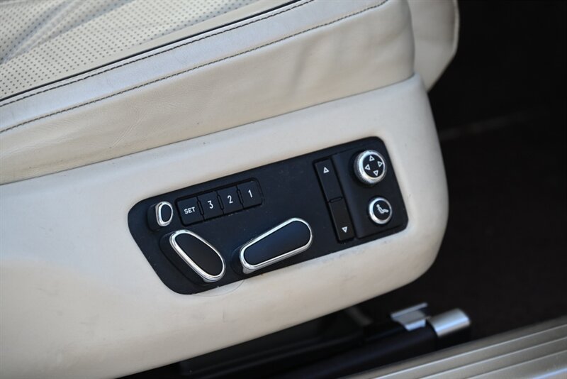Used 2016 Bentley Flying Spur V8 AWD/4WD image 15