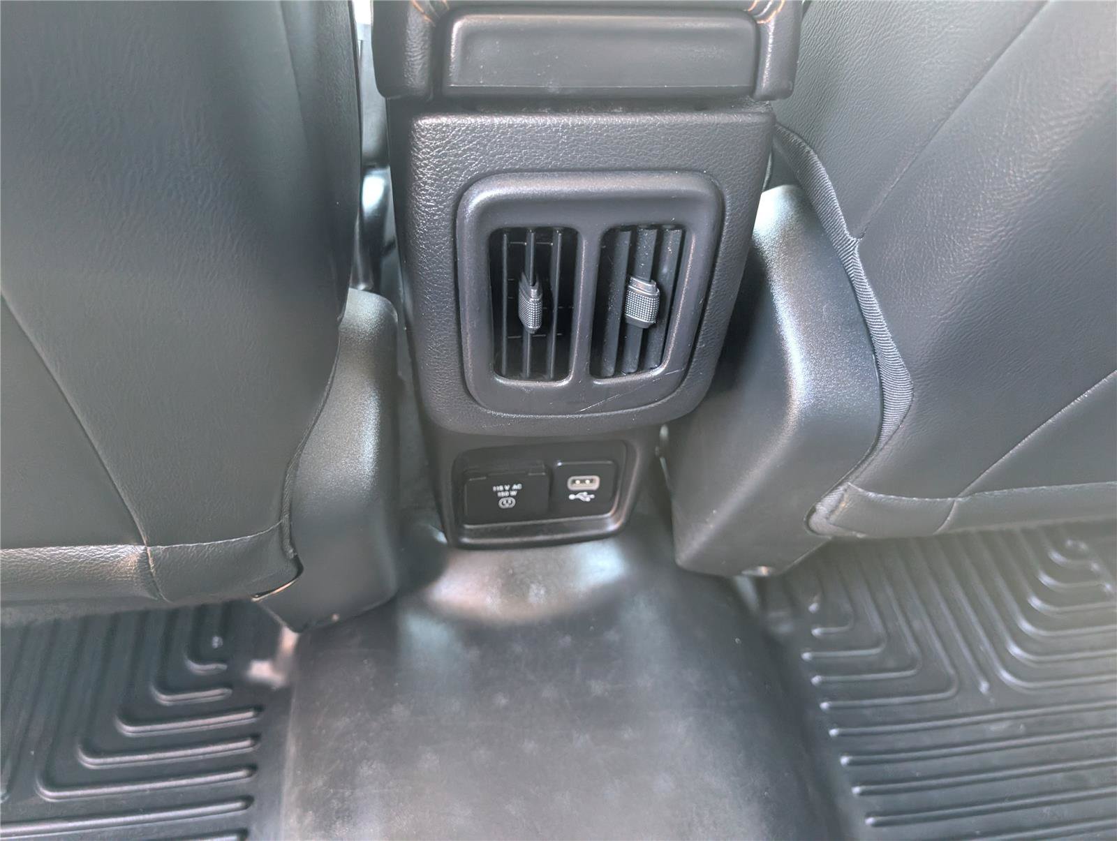 Used 2019 Jeep Compass Limited AWD/4WD image 18