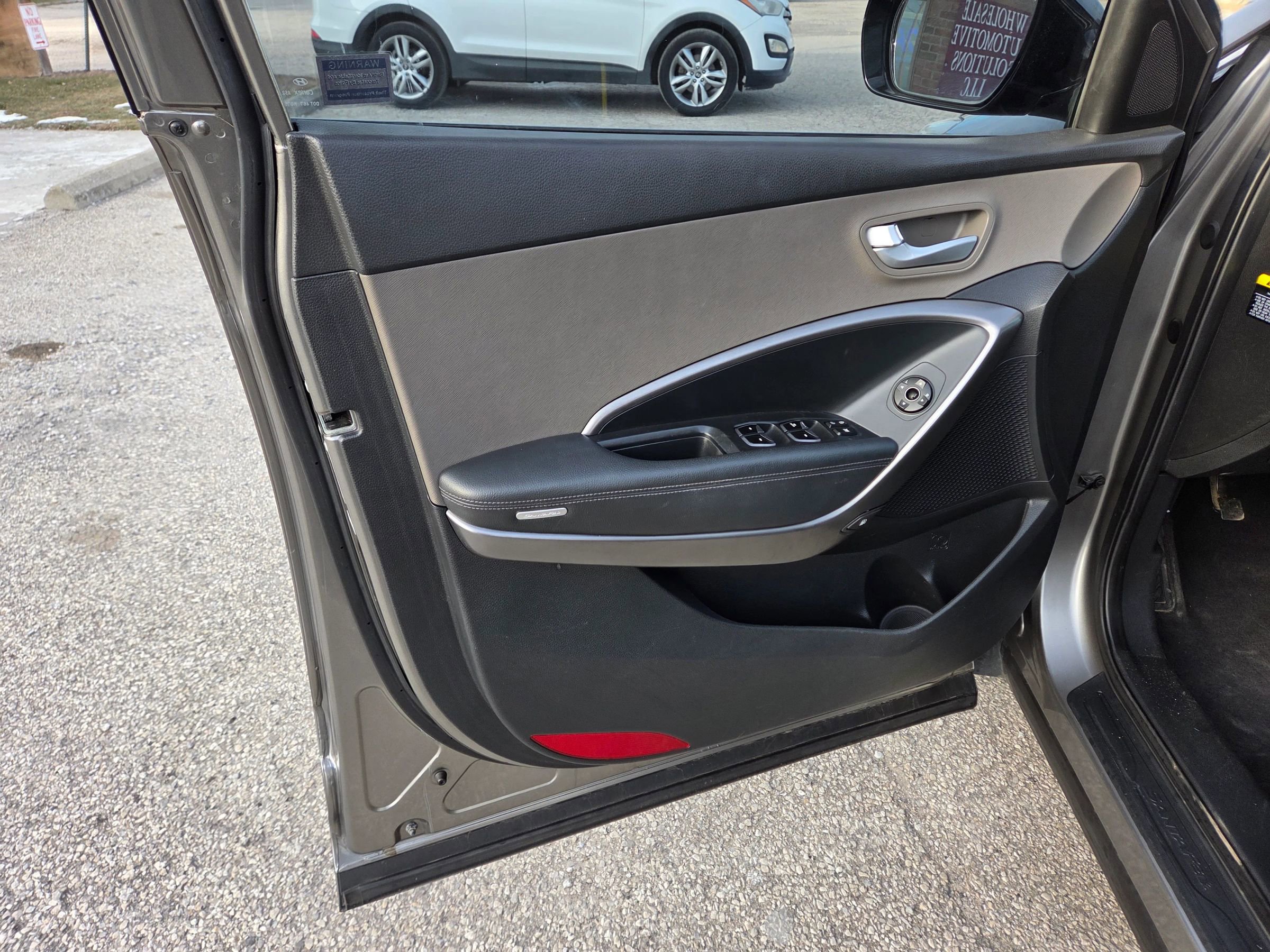 Used 2013 Hyundai Santa Fe Sport image 16