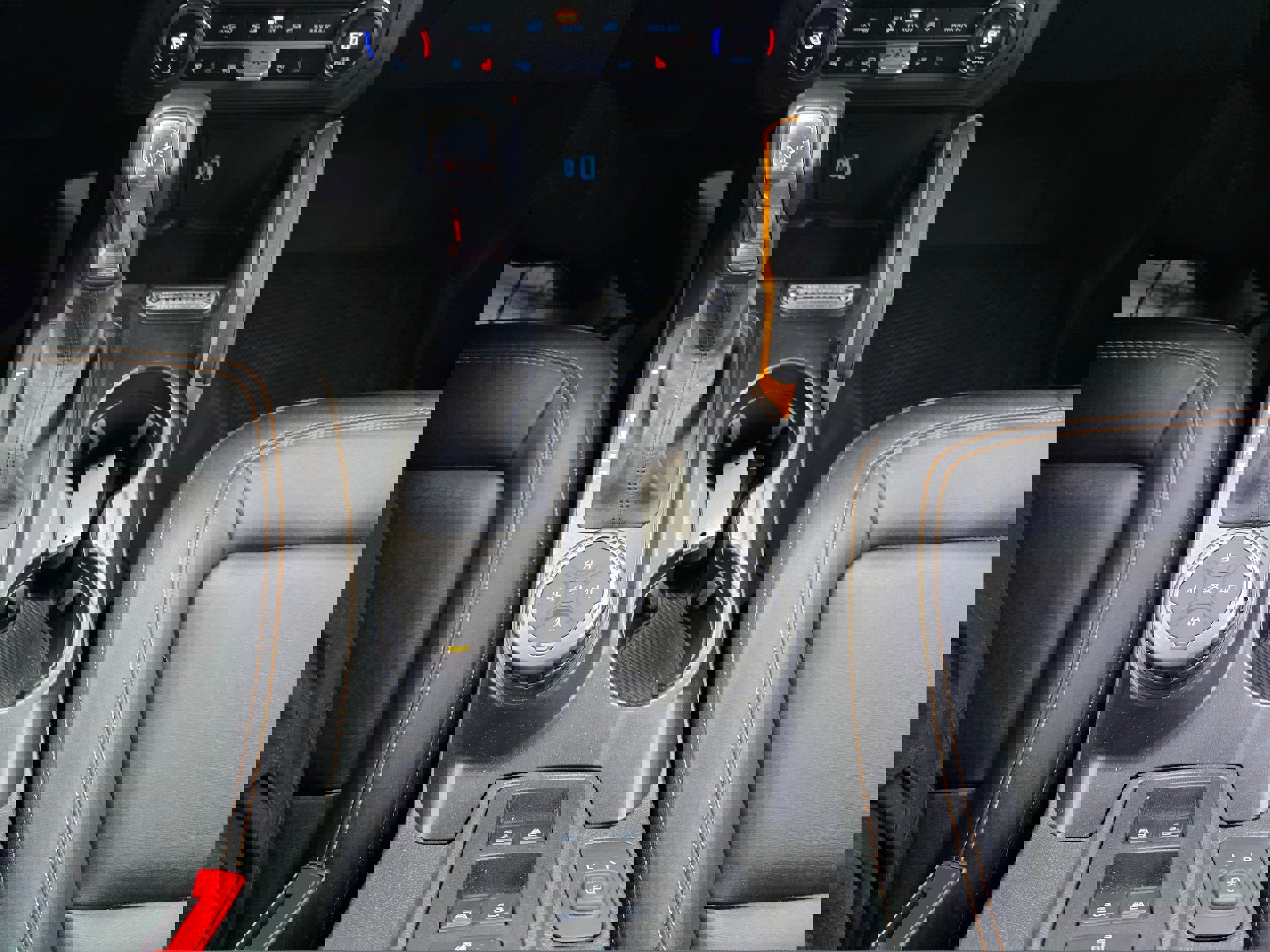 Used 2023 Ford Bronco Badlands image 13