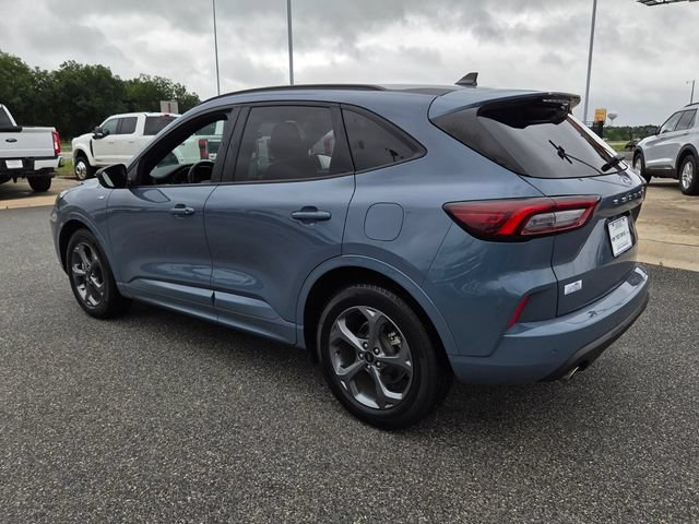 Used 2024 Ford Escape ST-Line w/ Tech Pack #1 FWD image 9