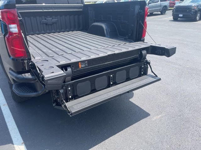 New 2026 Chevrolet Silverado 1500 ZR2 image 31