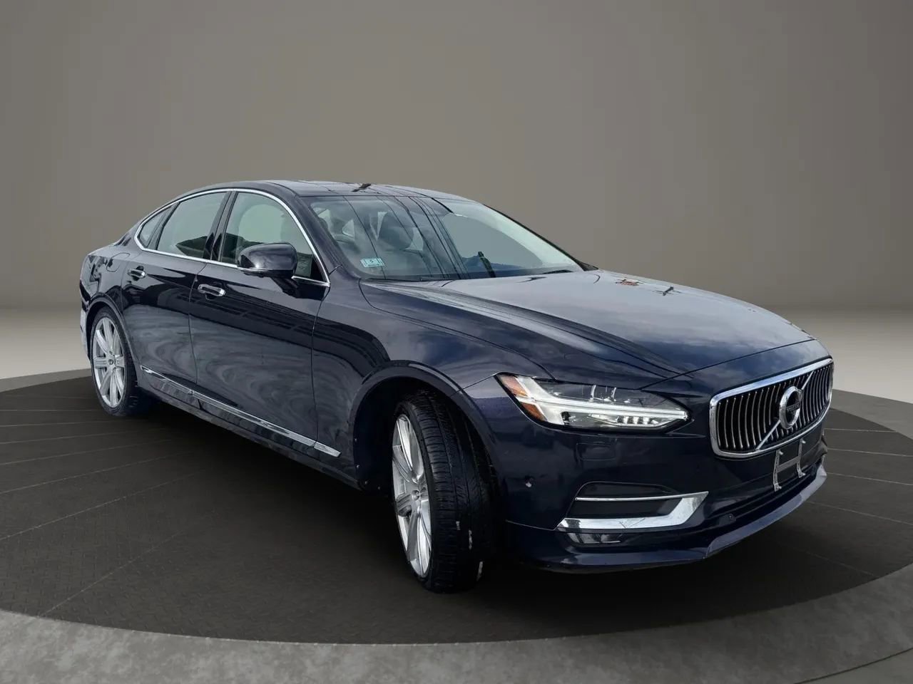 Used 2017 Volvo S90 T6 Inscription w/ Vision Package AWD/4WD image 3