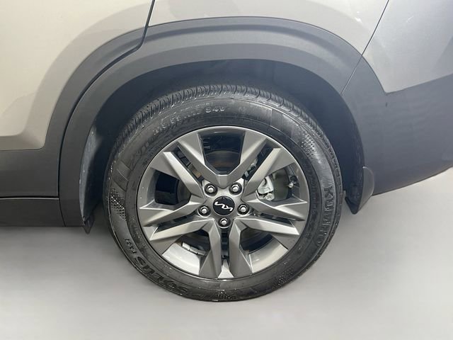 Used 2023 Kia Seltos S FWD image 27