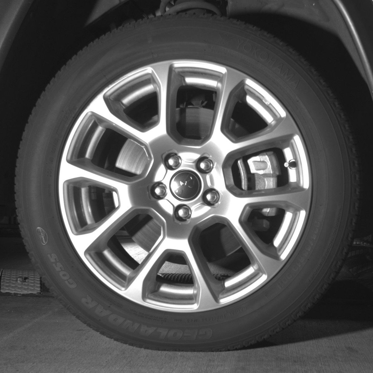 Used 2025 Jeep Compass Limited image 13