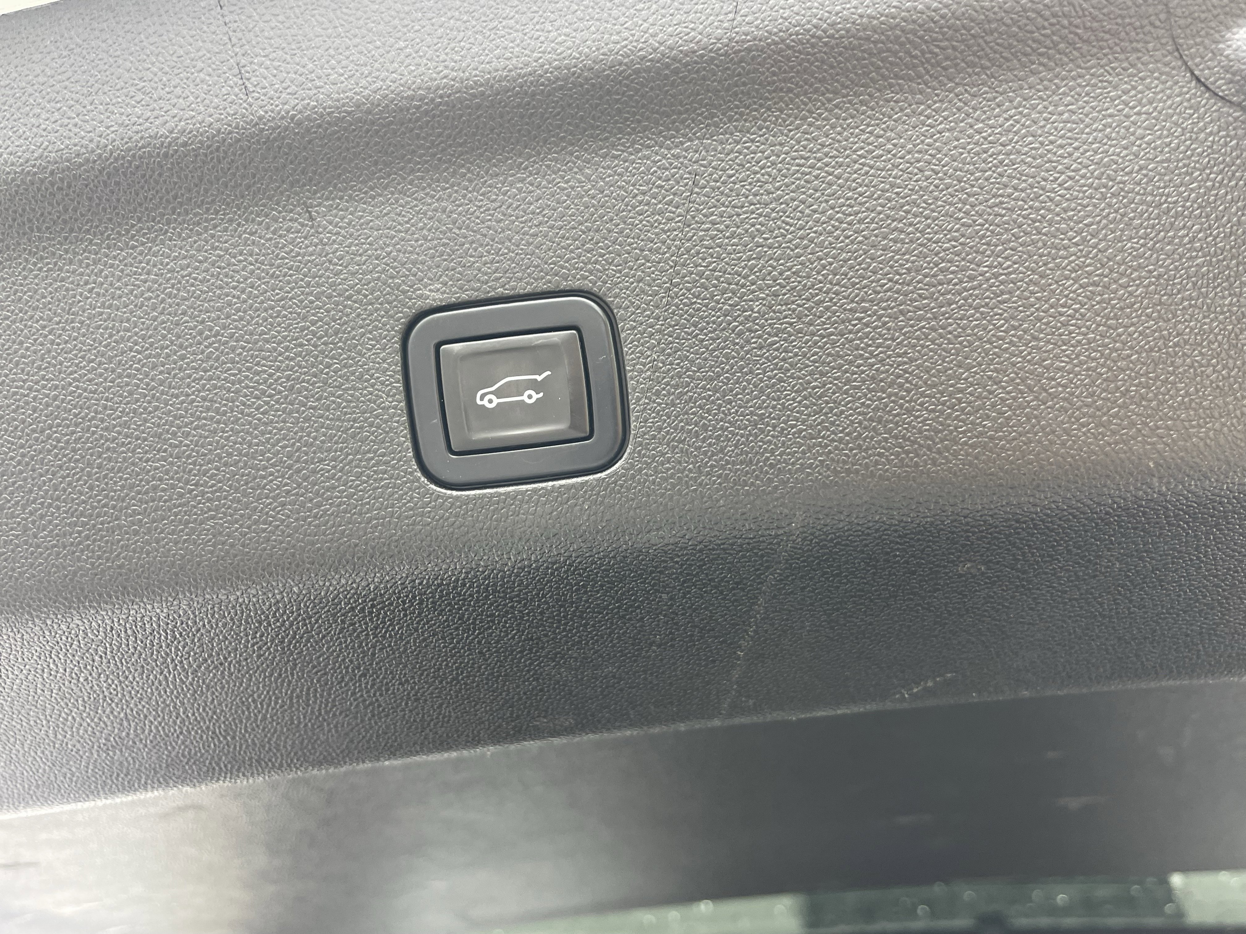 Used 2021 Chevrolet Tahoe RST image 22