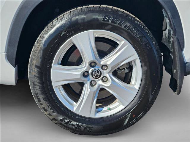 Used 2022 Toyota Highlander LE AWD/4WD image 28