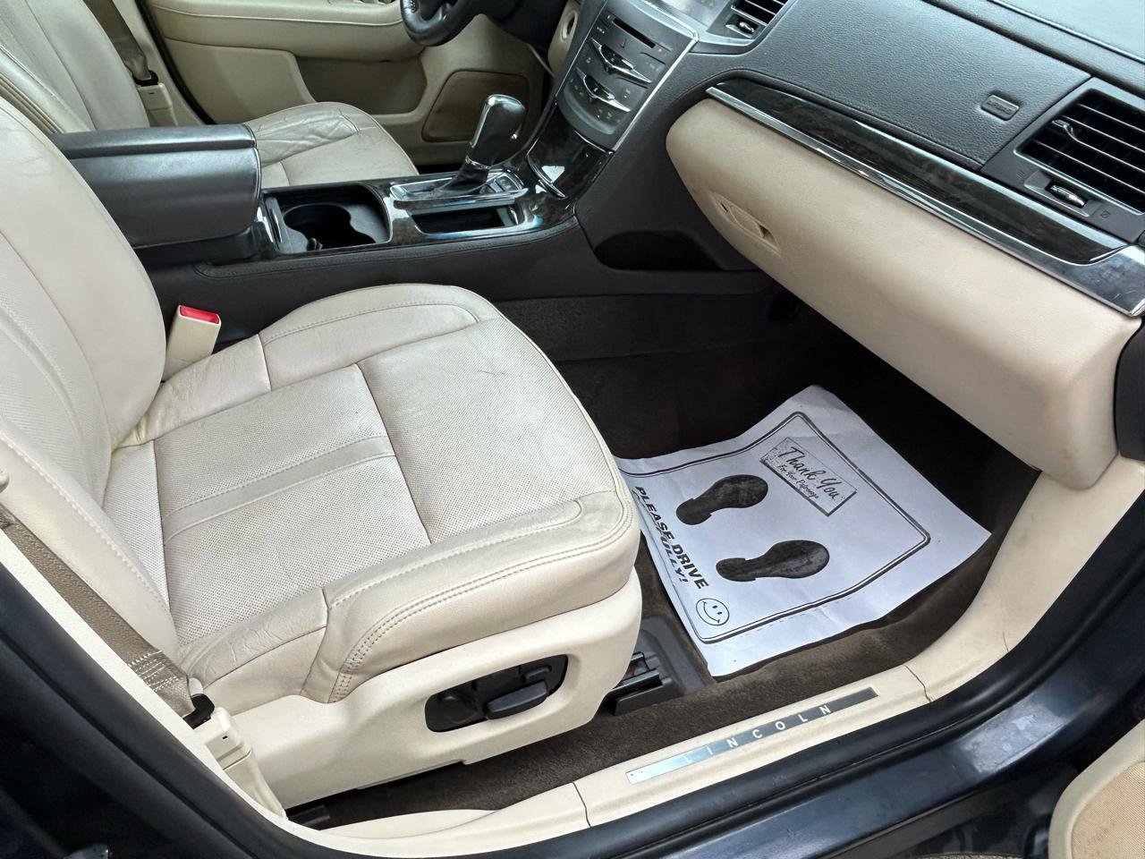 Used 2014 Lincoln MKS AWD w/ Equipment Group 101A image 12