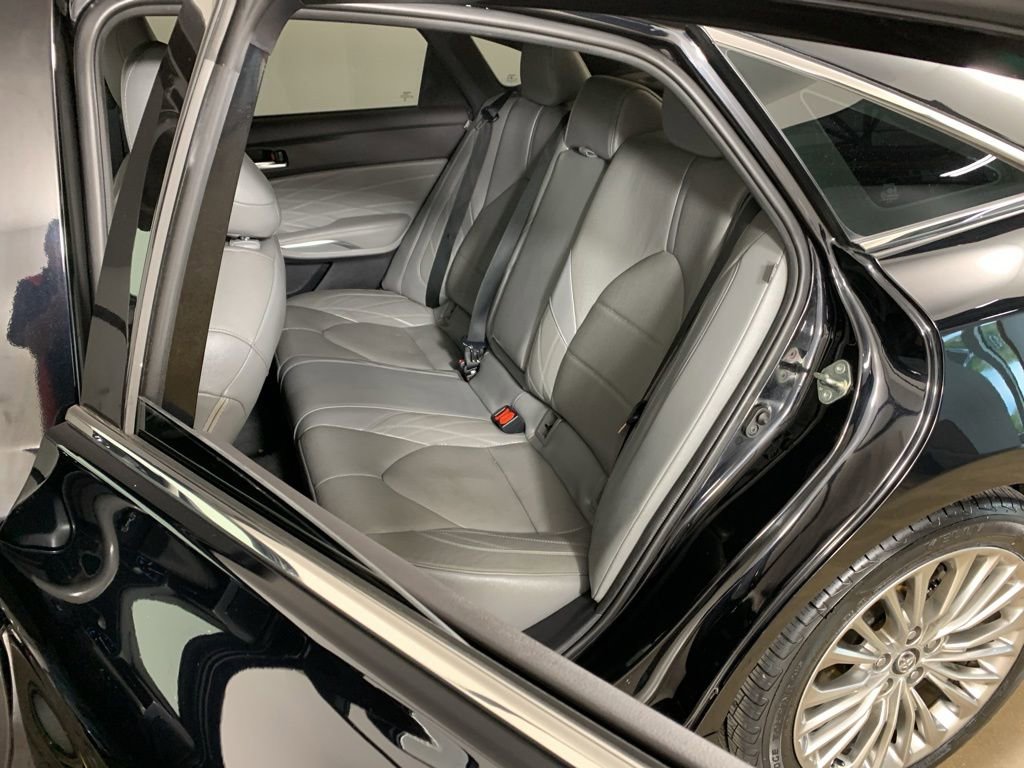 Used 2020 Toyota Avalon Limited w/ Advanced Safety Package FWD image 33