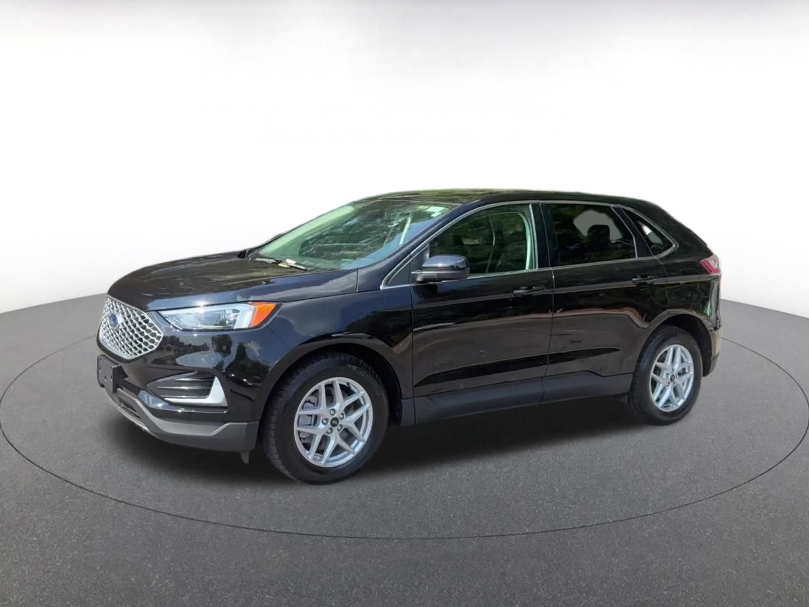 Used 2024 Ford Edge SEL image 8