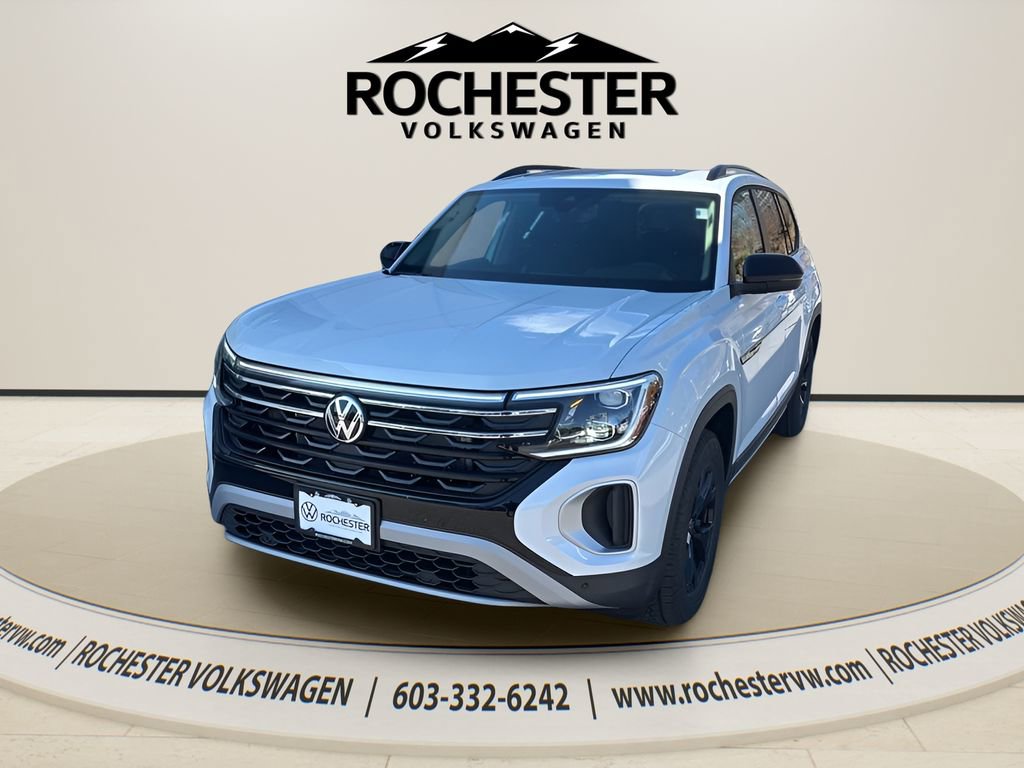 New 2026 Volkswagen Atlas Peak Edition AWD/4WD image 1