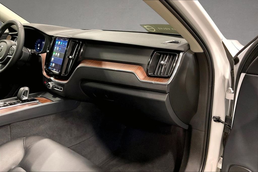 Certified 2023 Volvo XC60 B5 Plus w/ Climate Package AWD/4WD image 26