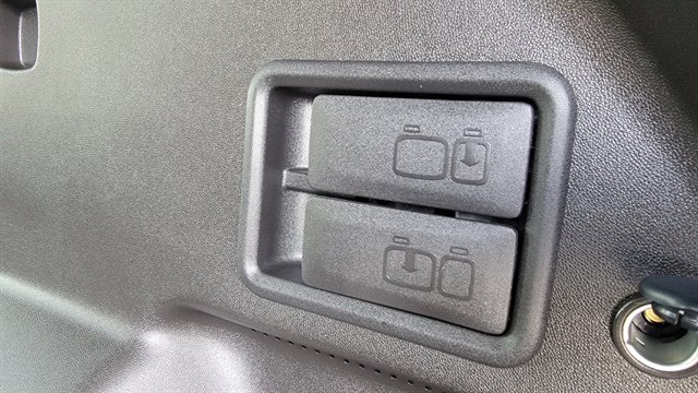 Used 2022 Chevrolet Equinox RS w/ RS Leather Package image 51