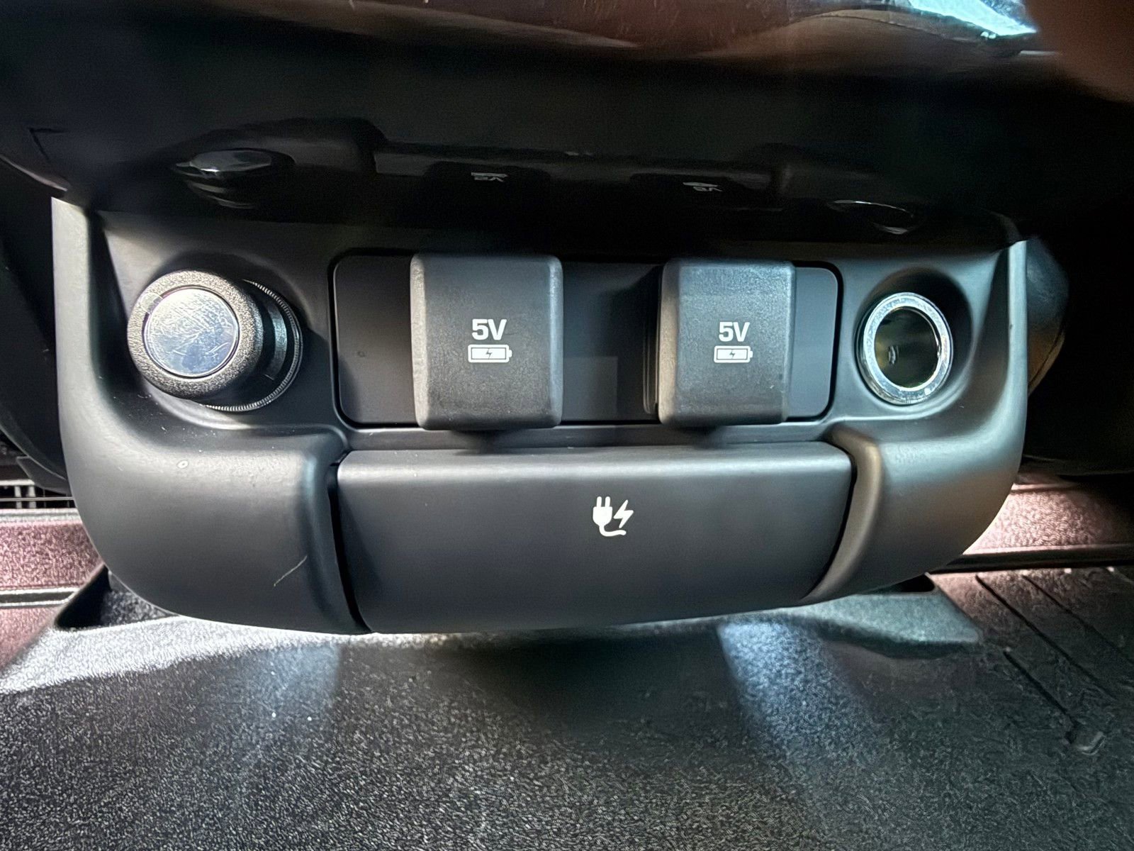 Used 2019 Land Rover Range Rover Autobiography image 26