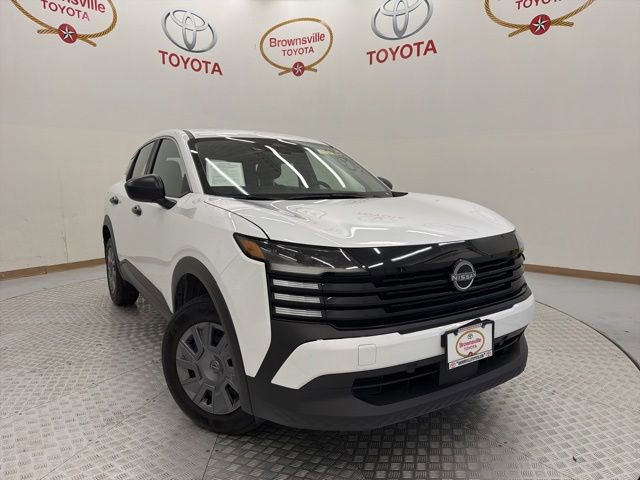 Used 2025 Nissan Kicks S FWD image 1