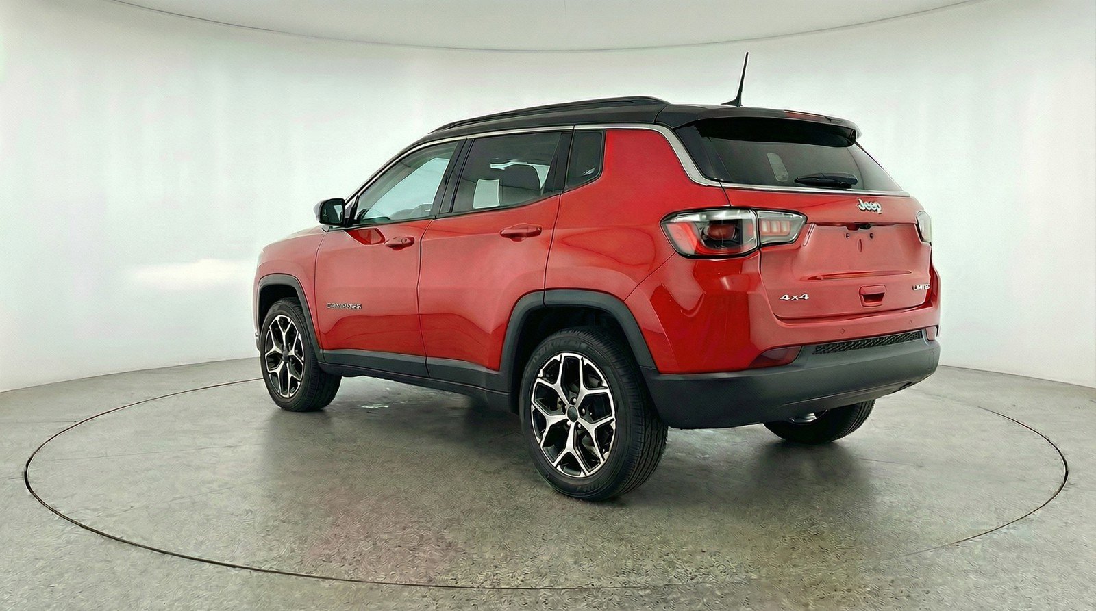 Used 2025 Jeep Compass Limited AWD/4WD image 6