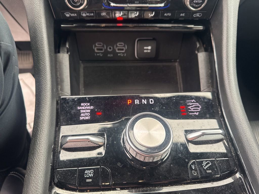 Used 2023 Jeep Grand Cherokee Overland w/ Luxury Tech Group IV image 19